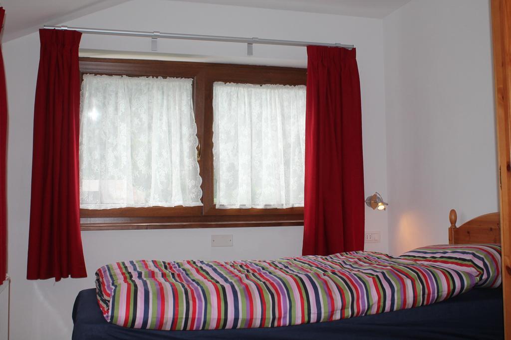 Da Lisi Hotel Malborghetto Valbruna Szoba fotó